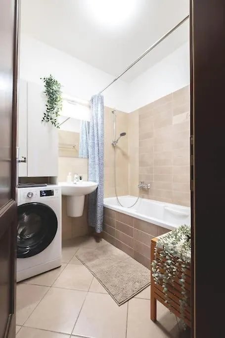 Bright Downtown Balcony Retreat Apartment Budapest 0*,  Hungary